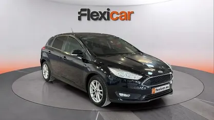 Käytetty Ford Focus Trend 105 HP (77 kW) 2018 Musta Sedan