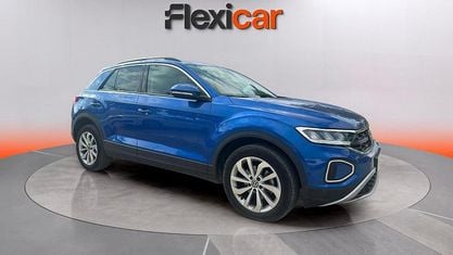 Usado VW T-Roc 116 CV (85 kW) 2023 Azul SUV
