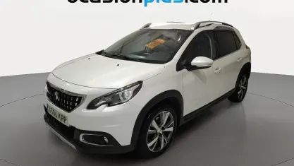 Usado Peugeot 2008 Allure 110 CV (80 kW) 2018 Blanco SUV