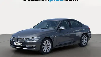 Käytetty BMW 320 184 HP (135 kW) 2013 Harmaa Sedan
