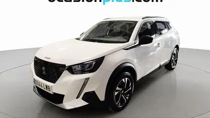 Usado Peugeot 2008 Allure 110 CV (80 kW) 2022 SUV