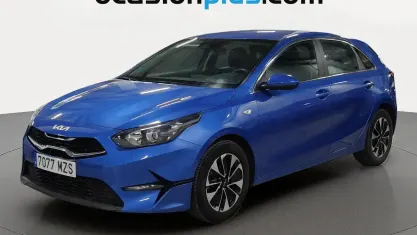 Usado Kia Ceed 101 CV (74 kW) 2025 Azul Utilitario