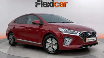 Usado Hyundai Ioniq 141 CV (103 kW) 2021 Rojo Utilitario
