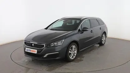 Usado Peugeot 508 Active 165 CV (121 kW) 2016 Gris Familiar