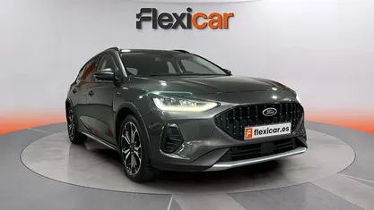 Usado Ford Focus Active 155 CV (114 kW) 2022 Gris Berlina