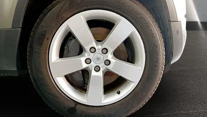 Usado 2021 Land Rover Defender HSE SUV | 68.800 € (Caro)