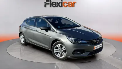 Usado Opel Astra 110 CV (80 kW) 2020 Berlina