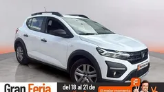 Blanco Usado 2022 Dacia Sandero Essentiel Utilitario | 13.990 € (Precio justo)