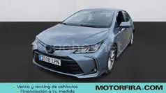 Gris Usado 2021 Toyota Corolla Business Edition Berlina | 18.700 € (Precio justo)