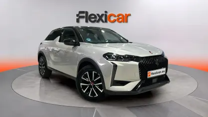Usado DS Automobiles DS3 Crossback Performance 130 CV (95 kW) 2023 Gris SUV