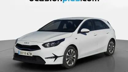 Usado Kia Ceed 101 CV (74 kW) 2025 Blanco Utilitario