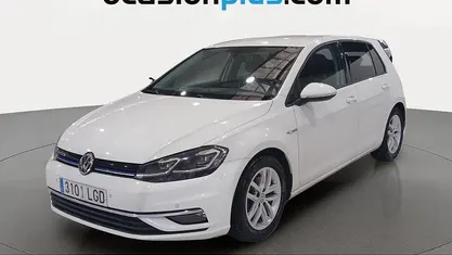 Blanco Usado 2020 VW Golf VIII Advance Utilitario | 15.255 € (Precio justo)