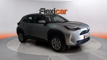 Usado Toyota Yaris Hybrid Active 116 CV (85 kW) 2025 Gris