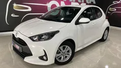 Blanco Usado 2020 Toyota Yaris Hybrid Business Edition Utilitario | 15.990 € (Precio justo)