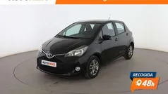 Negro Usado 2017 Toyota Yaris Active Berlina | 9699 € (Precio justo)