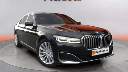 Usado BMW 750 Comfort Edition 530 CV (389 kW) 2021 Berlina