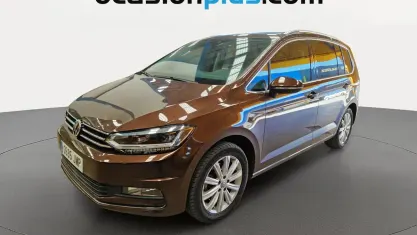Usado VW Touran Sport 110 CV (80 kW) 2016 Marrón Monovolumen