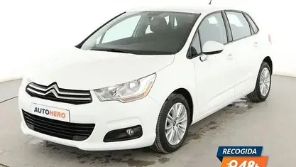 Begagnad Citroën C4 Tonic 115 HK (84 kW) 2014 Vit Sedan