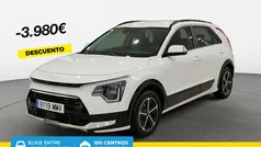 Blanco Usado 2024 Kia Niro SUV | 24.820 € (Precio justo)