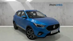 Azul Usado 2024 MG ZS Luxury Berlina | 17.700 € (Precio justo)