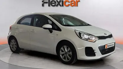 Usado 2017 Kia Rio Utilitario | 7990 € (Buen precio)