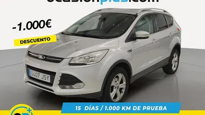 Gris / plata Usado 2016 Ford Kuga Trend SUV | 12.500 € (Precio justo)