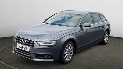 Usado Audi A4 S-Line 136 CV (100 kW) 2014 Gris / plata Familiar