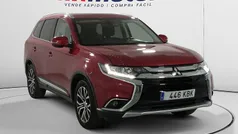 Rojo Usado 2017 Mitsubishi Outlander Motion SUV | 16.890 € (Precio justo)