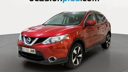 Usado Nissan Qashqai N-Connecta 131 CV (96 kW) 2016 Rojo SUV