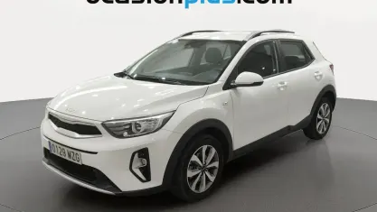 Usado Kia Stonic 100 CV (73 kW) 2025 Blanco SUV