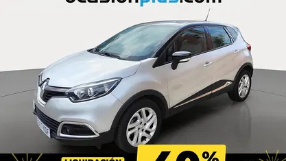 Gris plata Usado 2017 Renault Captur Zen SUV | 12.778 € (Precio justo)