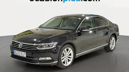 Usado 2018 VW Passat Sportline Berlina | 17.991 € (Buen precio)