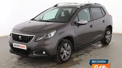Usado Peugeot 2008 Style 100 CV (73 kW) 2017 Gris SUV