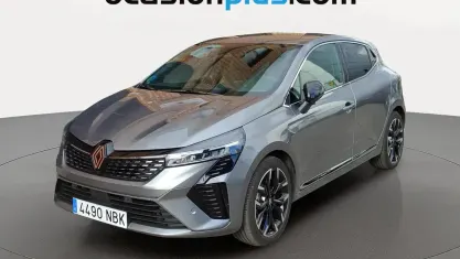 Usado Renault Clio Techno 143 CV (105 kW) 2025 Gris Utilitario