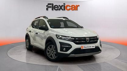Käytetty Dacia Sandero Essentiel 101 HP (74 kW) 2021 Valkoinen Viistoperä