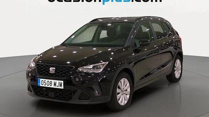 Usado Seat Arona Style 110 CV (80 kW) 2023 Negro SUV