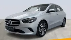 Gris Usado 2021 Mercedes B200 Monovolumen | 27.700 € (Precio justo)