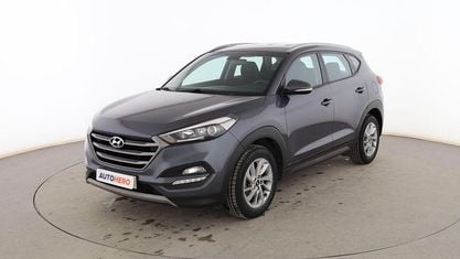 Usado Hyundai Tucson 115 CV (84 kW) 2018 Gris SUV