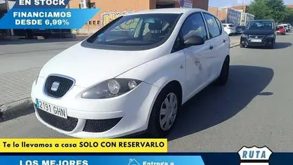 Usado Seat Toledo Style 102 CV (75 kW) 2008 Blanco Berlina