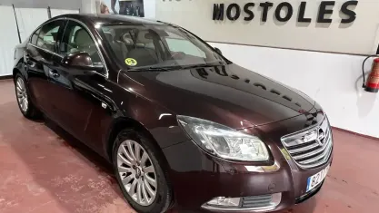 Usado Opel Insignia Excellence 160 CV (117 kW) 2012 Marrón Berlina