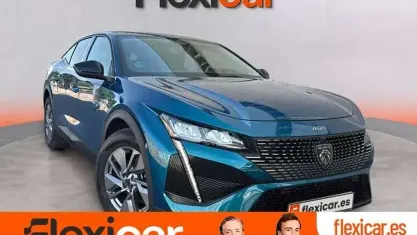 Usado Peugeot 408 Allure 145 CV (106 kW) 2025 Azul SUV