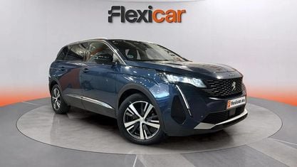 Käytetty Peugeot 5008 Allure 131 HP (96 kW) 2023 Sininen Katumaasturi