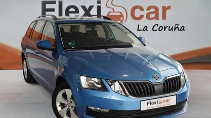 Azul Usado 2019 Skoda Octavia Familiar | 13.490 € (Buen precio)