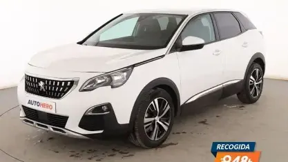 Usado Peugeot 3008 Allure 130 CV (95 kW) 2019 Blanco SUV