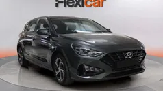 Gris Usado 2022 Hyundai i30 Berlina | 16.990 € (Precio justo)