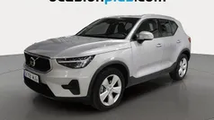 Gris plata Usado 2023 Volvo XC40 Core SUV | 22.173 € (Super precio)