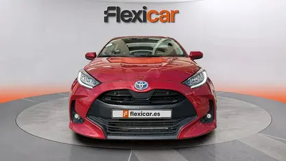 Usado Toyota Yaris Hybrid Active 116 CV (85 kW) 2023 Utilitario