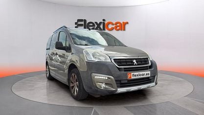 Begagnad Peugeot Partner Tepee Active 110 HK (80 kW) 2017 Vit Minibuss