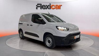 Używany Toyota Proace City City 102 KM (75 kW) 2024 Biały Minivan