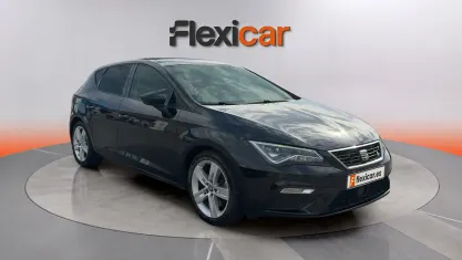 Usado Seat Leon FR 190 CV (139 kW) 2019 Negro Berlina